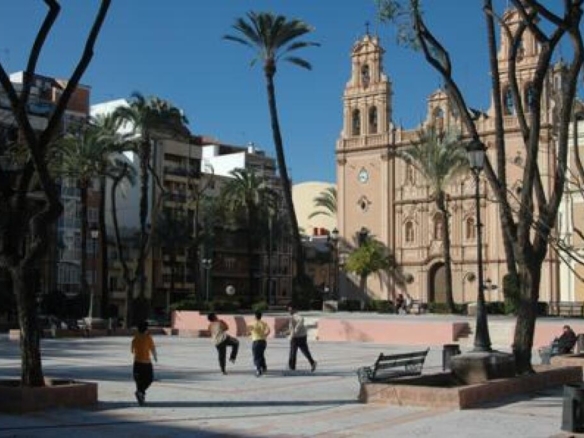 Imagen 1 de RFA.10 Alquiler local Plaza de la Merced