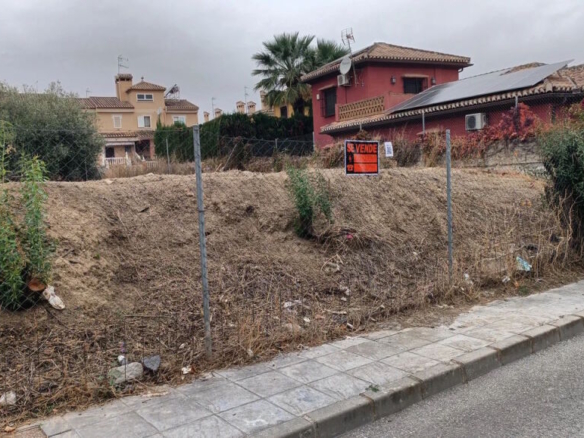 Imagen 3 de Solar residencial en Venta en Ogijares Granada
