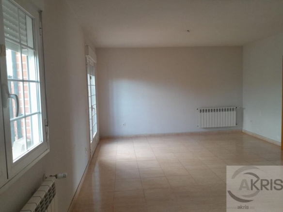 Imagen 2 de VENTA CHALET EN CARRANQUE