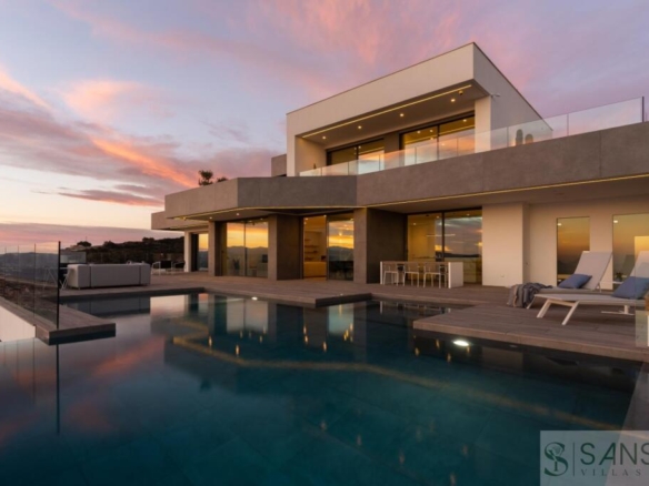 Imagen 1 de Casa-Chalet en Venta en Alicante Alicante