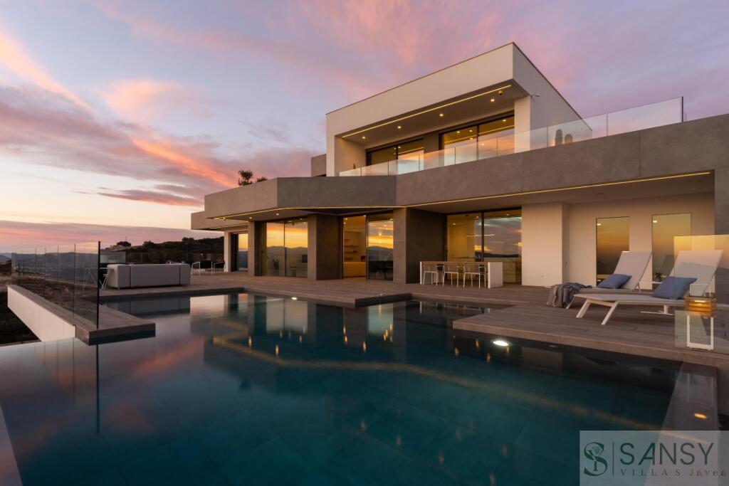 Imagen 1 de Casa-Chalet en Venta en Alicante Alicante