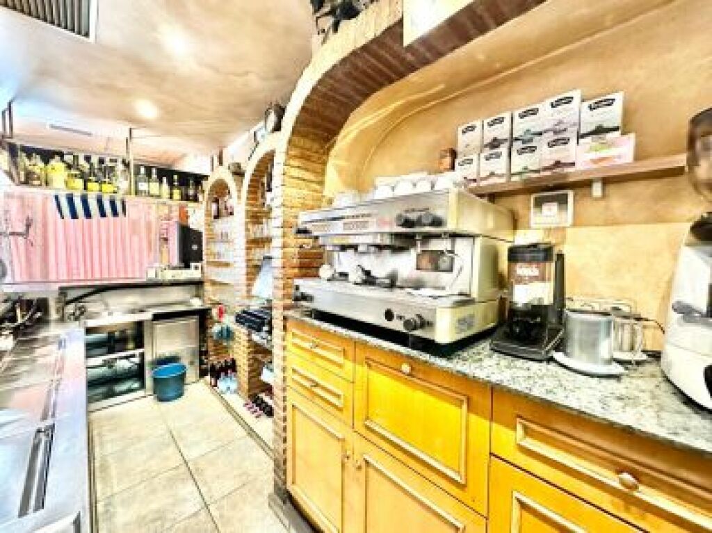 Imagen 4 de Local comercial en Venta en Vitoria Álava