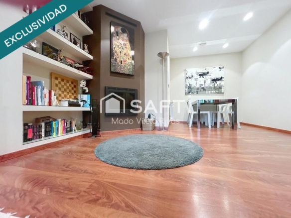 con todos los servicios a pie de calle y excelentes conexiones al centro de Santiago.