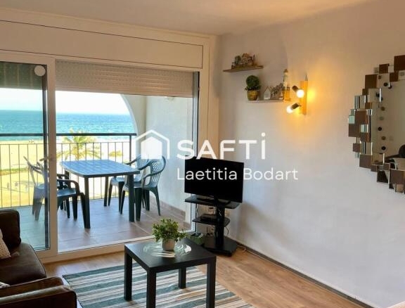 Imagen 1 de Amplio estudio renovado con terraza