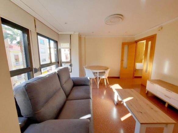 Imagen 4 de Piso recién reformado y amueblado en pleno centro.