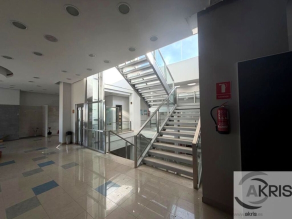 Imagen 1 de Edificio en alquiler ideal para su negocio