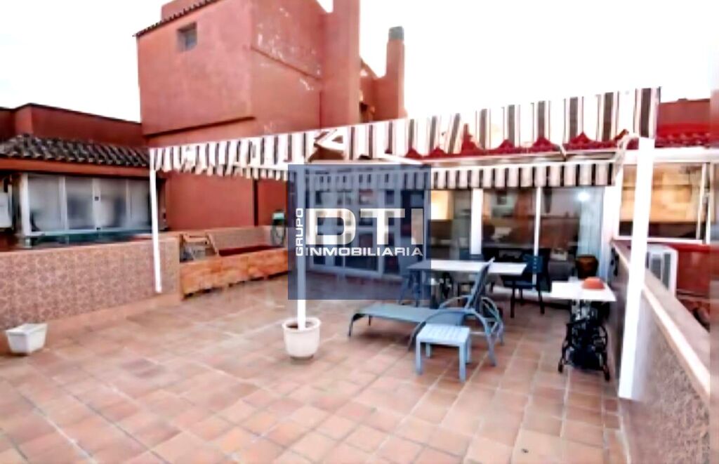 Imagen 2 de Ático Impresionante con Gran Terraza y Piscina. Catedrático la fuente Vidal. Alicante Imagen 2 de Ático Impresionante con Gran Terraza y Piscina. Catedrático la fuente Vidal. Alicante