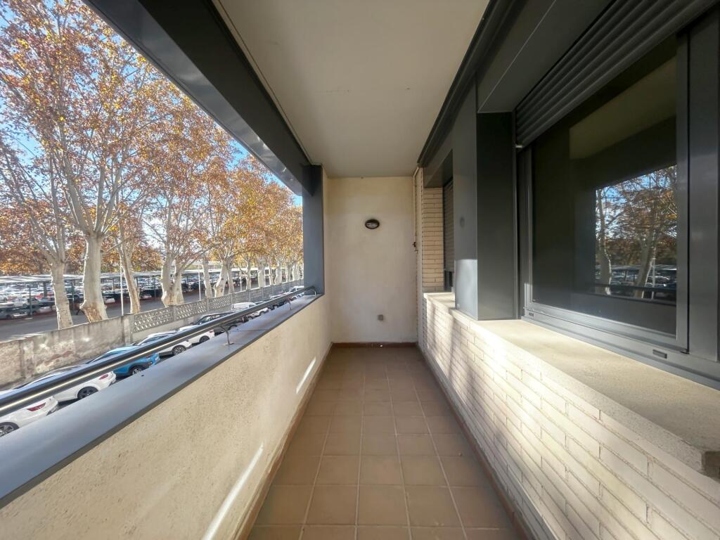 Imagen 2 de ¡NOVEDAD EN CAPPONT! Gran piso con piscina y zona comunitaria en una de las áreas con mayor dinamismo de Lleida.