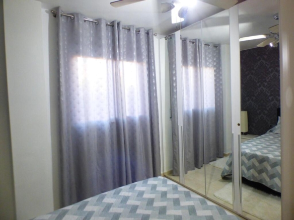 Imagen 4 de ? PISO SEMINUEVO EN MANRESA ZONA PLAÇA CATALUNYA CON ASCENSOR Y PK. TOTALMENTE AMUEBLADO