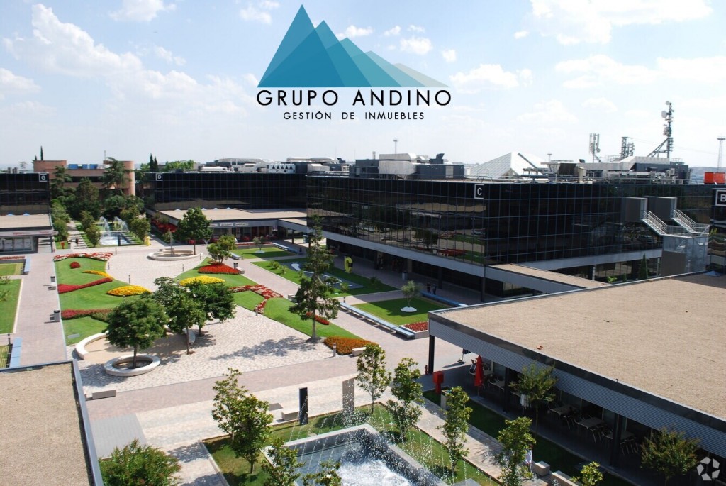 Imagen 1 de Local comercial en Traspaso en Parque Empresarial San Fernando De Henares Madrid MONTSERRAT - PARQUE EMPRESARIAL