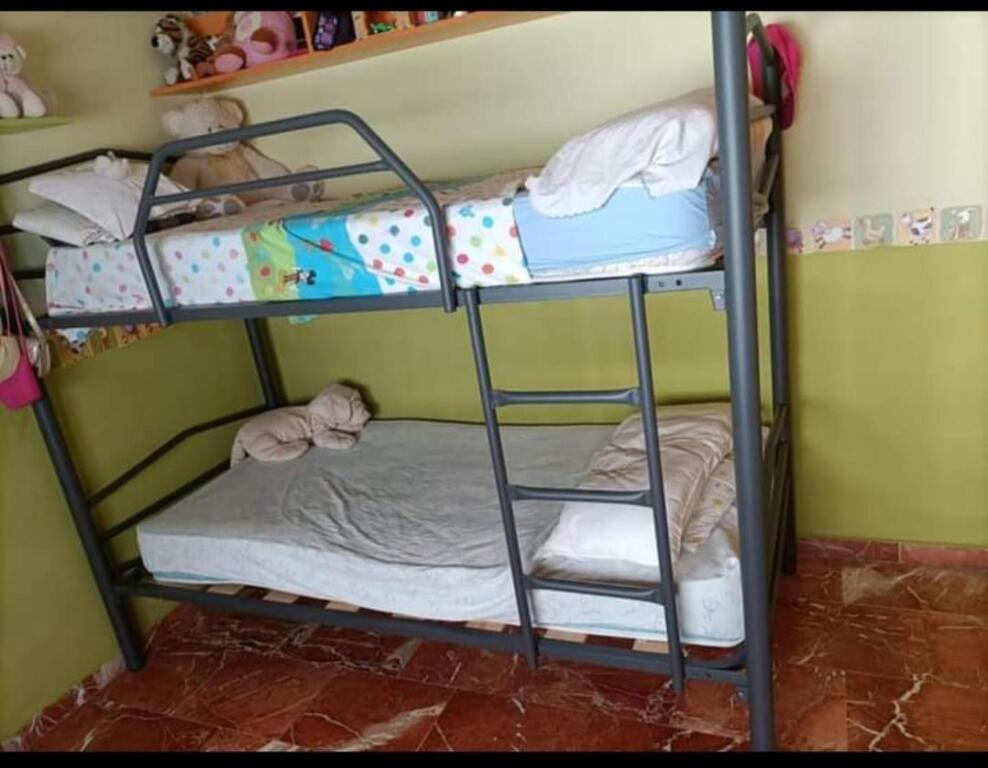 Imagen 3 de Casa adosada familiar en centro ciudad Salobreña