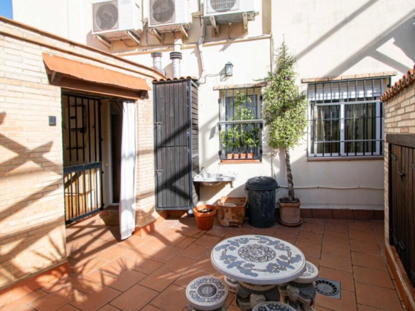 Imagen 1 de Chalet adosado en Bormujos