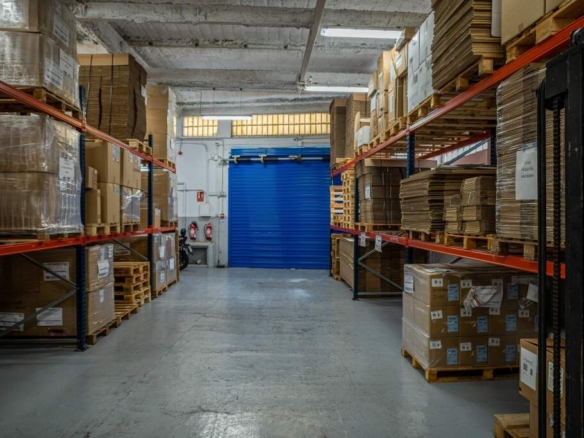 Imagen 4 de Nave industrial en venta – Santa Coloma de Gramenet
