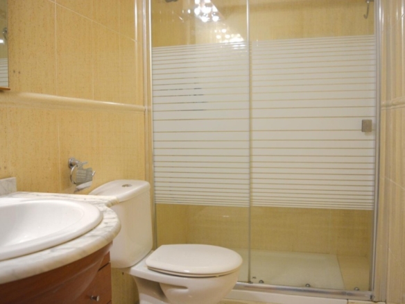 de 94m2 con 2 dormitorios y 2 baños