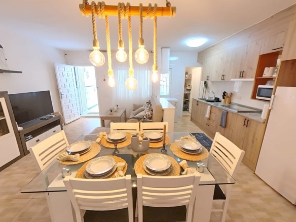 Imagen 2 de Bungalow a 250 metros de la Playa de La Mata