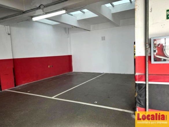 Imagen 3 de 8 plazas de garaje en venta en centro de Santander