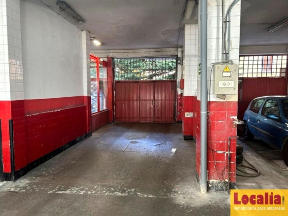 Imagen 2 de Local acondicionado como lavacoches en Santander