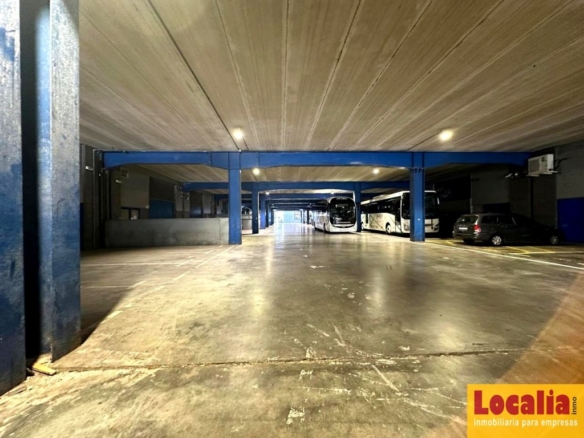 Imagen 2 de Polivalente y moderna nave industrial