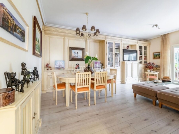 Imagen 2 de Bajo con Jardín en Pozuelo De Alarcón