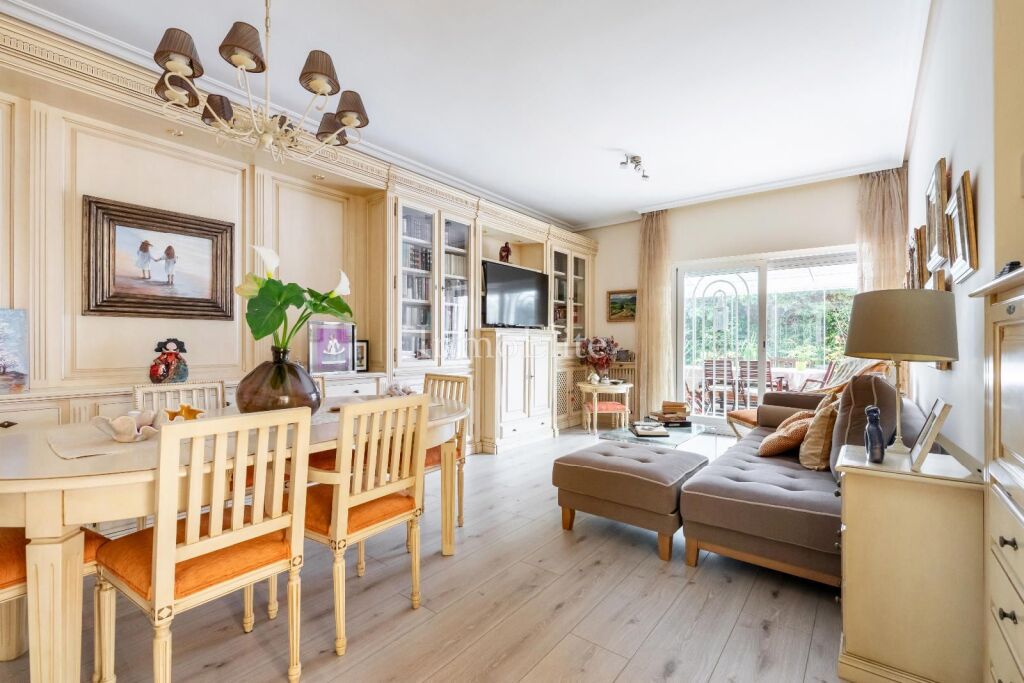 Imagen 3 de Bajo con Jardín en Pozuelo De Alarcón