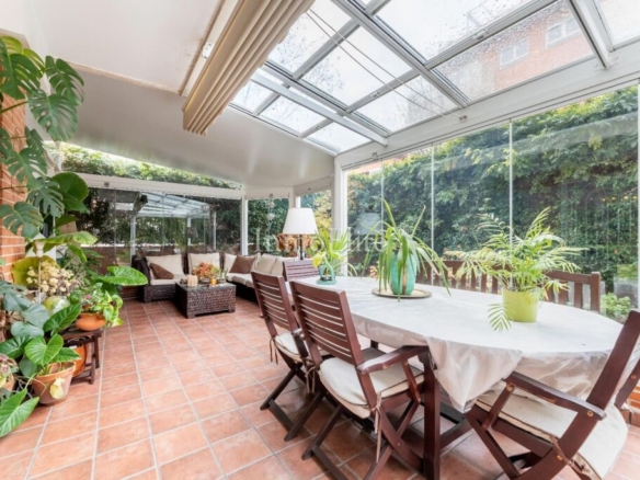 Imagen 1 de Bajo con Jardín en Pozuelo De Alarcón