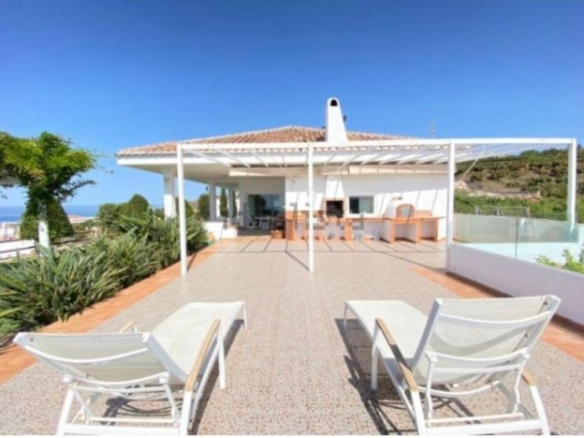 Imagen 1 de Villa Panorámica de Ensueño: Lujo