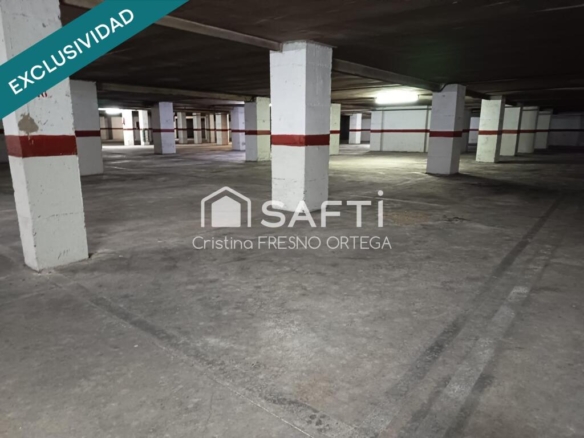 Imagen 2 de Amplia plaza de aparcamiento céntrica