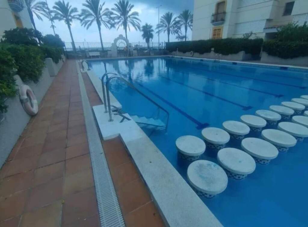 Imagen 1 de Planta baja en primera línea playa Mas Mel de Calafell.