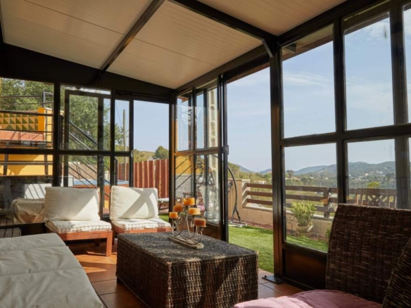 Imagen 2 de Bonita casa esquinera con vistas espectaculares