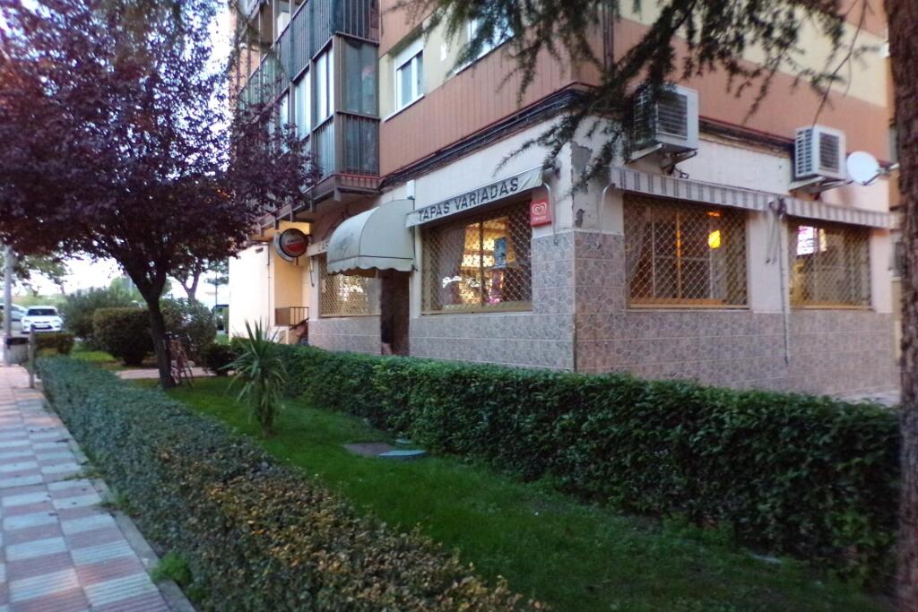 Imagen 1 de Venta dos locales .Bar- cafetería en funcionamiento