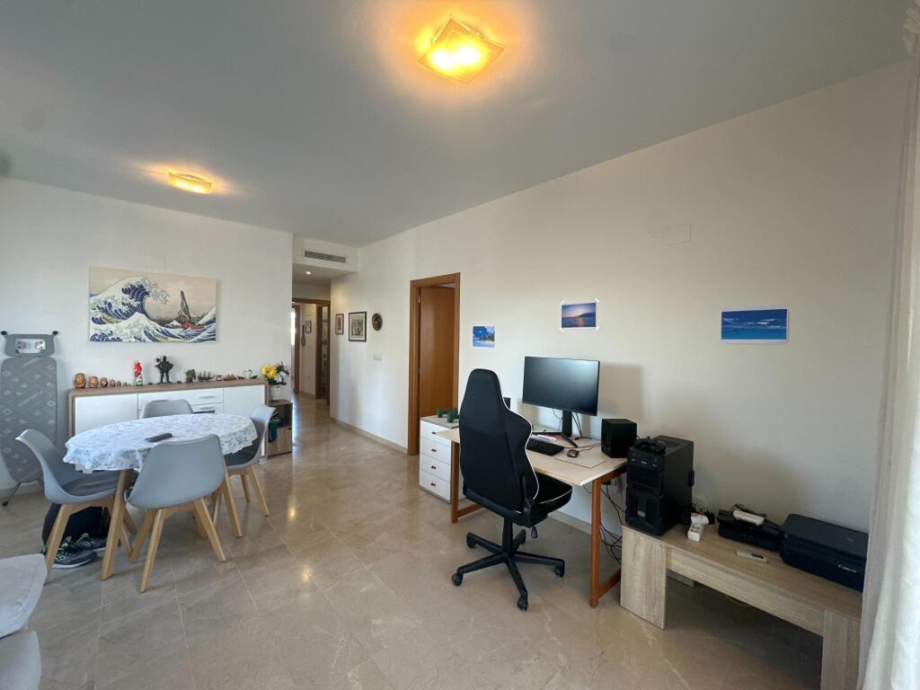 garaje y zonas deportivas en Playa de Gandía