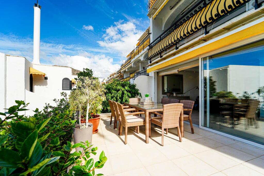 Imagen 3 de Apartamento exclusivo en esquina con sauna privada y gran terraza en Aquamarina