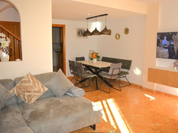 de 95m2 con 3 dormitorios y 3 baños