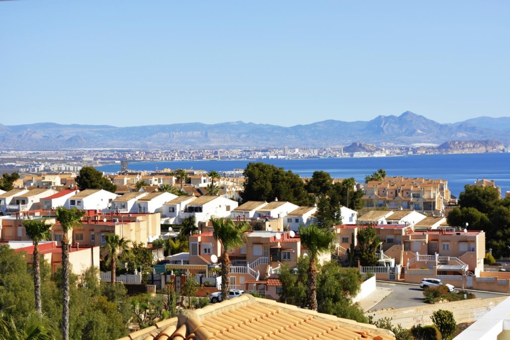 Imagen 1 de Venta de townhouse en Gran alacant