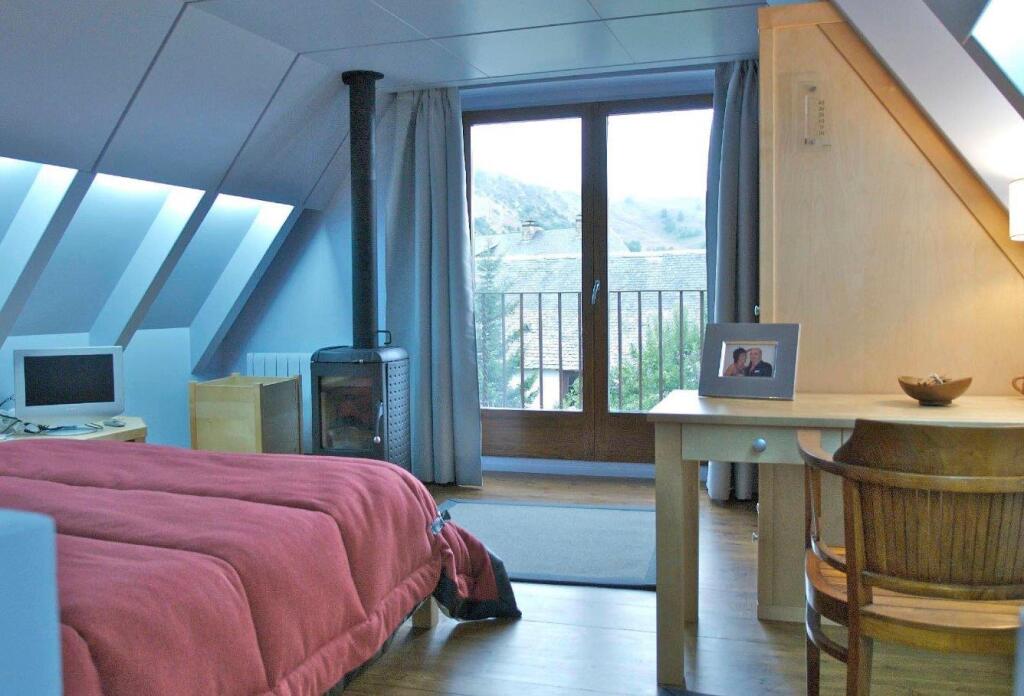 totalmente restaurada y decorada con gusto. A 1 km de Salardu totalmente restaurada y decorada con gusto. A 1 km de Salardu