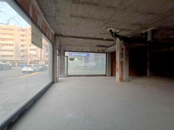 Imagen 3 de VENTA DE LOCAL COMERCIAL A PIE DE CALLE EN CAPPONT