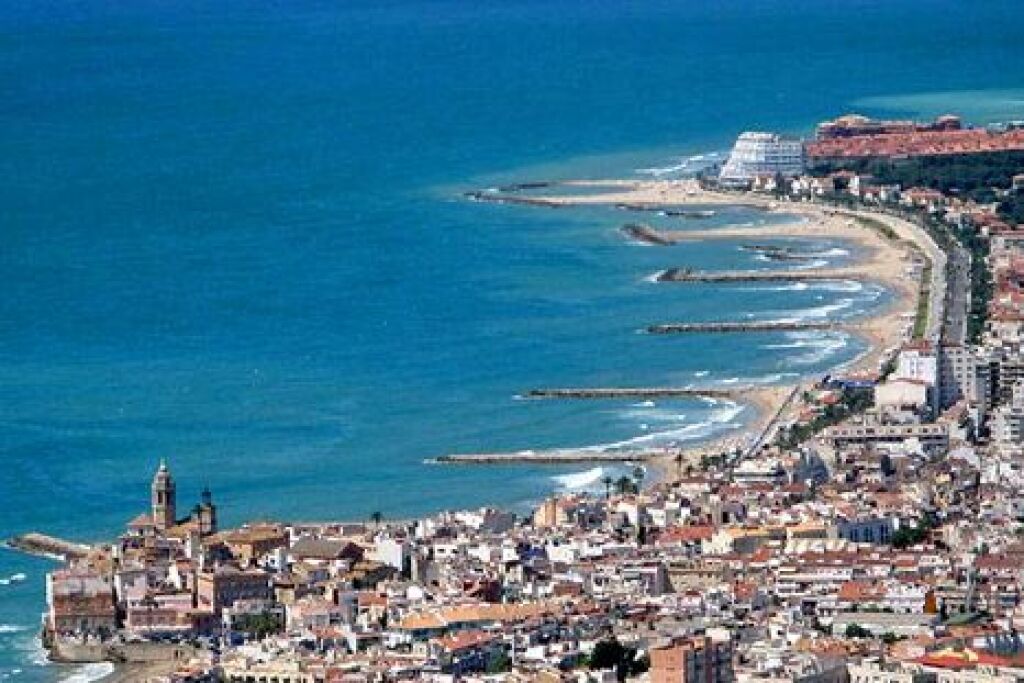 Imagen 2 de CASTELLDEFELS (BARCELONA) EDIFICIO APARTAMENTOS TURÍSTICOS EN VENTA. Imagen 2 de CASTELLDEFELS (BARCELONA) EDIFICIO APARTAMENTOS TURÍSTICOS EN VENTA.