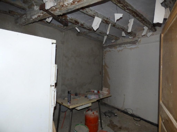 Imagen 4 de PISO PARA REFORMAR EN ZONA TRANQUILA DE SURIA A UN PASO DEL CENTRO EN VENTA