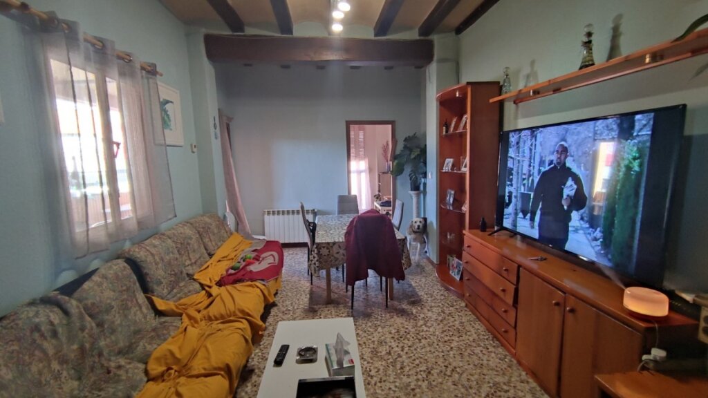 GARAJE Y LOCAL PARA REFORMAR A LA VENTA EN SANTPEDOR.