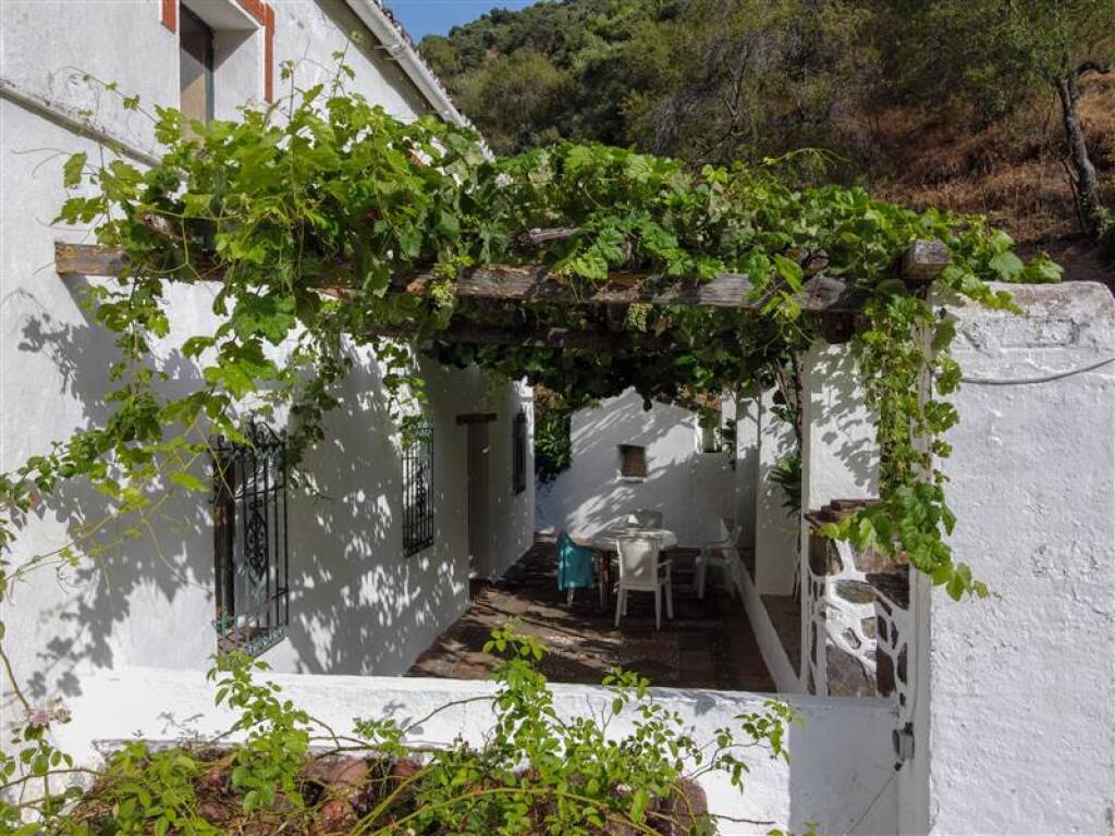 Imagen 3 de Casa de campo-Masía en Venta en Jubrique Málaga