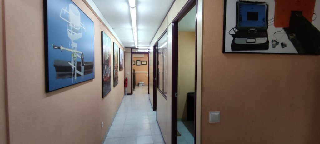 Imagen 2 de OFICINA EN BASES DE MANRESA