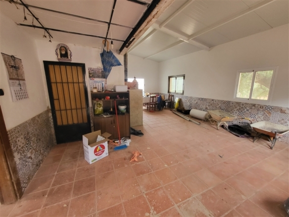 Imagen 2 de Casa de campo-Masía en Venta en Alpandeire Málaga