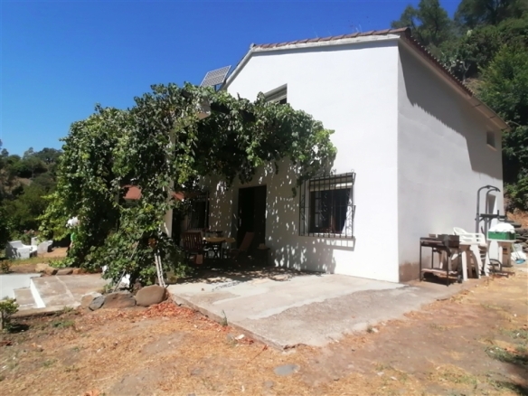 Imagen 2 de Casa de campo-Masía en Venta en Genalguacil Málaga