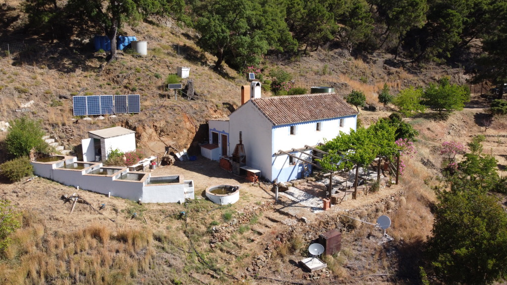 Imagen 2 de Casa de campo-Masía en Venta en Istan Málaga