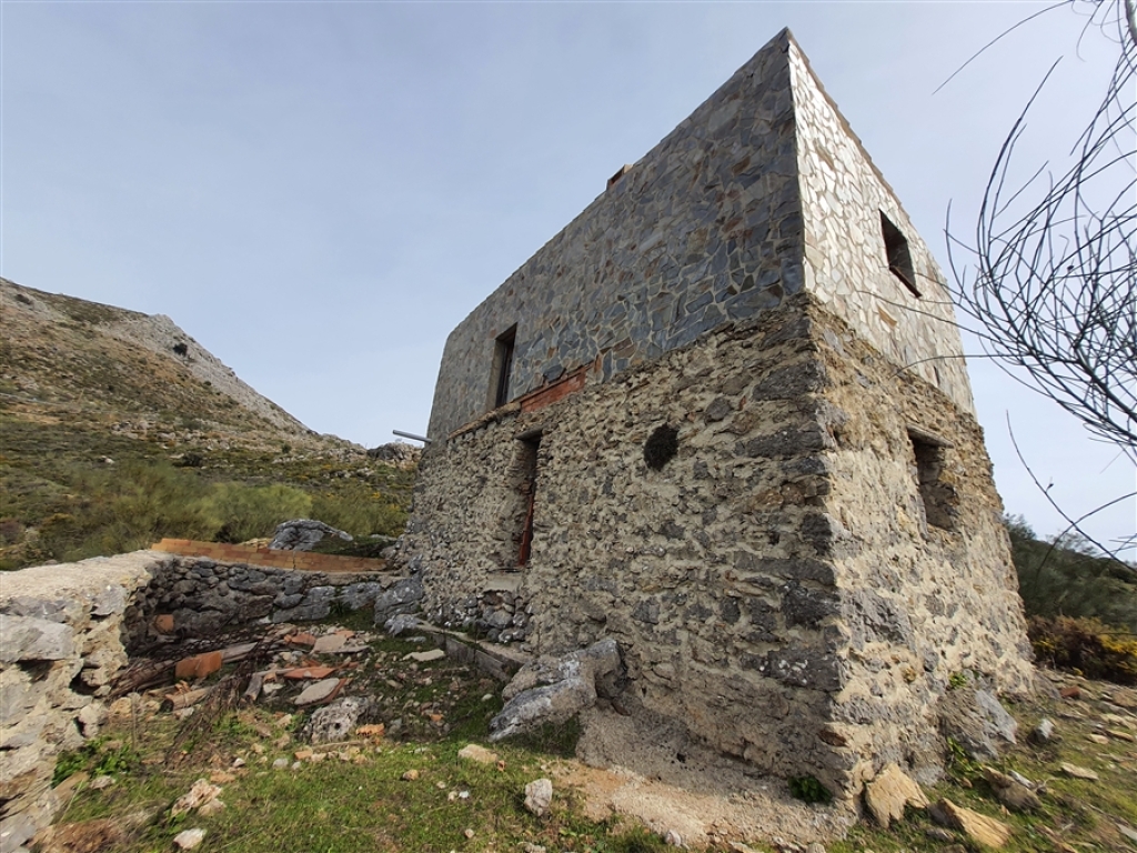 Imagen 4 de Casa de campo-Masía en Venta en Parauta Málaga