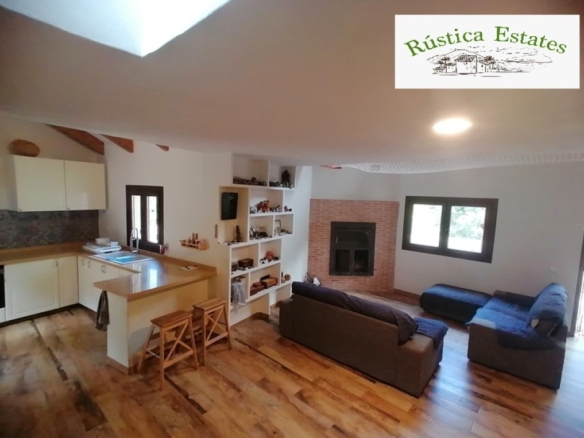 Imagen 1 de Casa de campo-Masía en Venta en Genalguacil Málaga