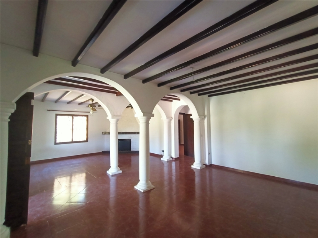 Imagen 4 de Casa-Chalet en Venta en Reinoso Málaga