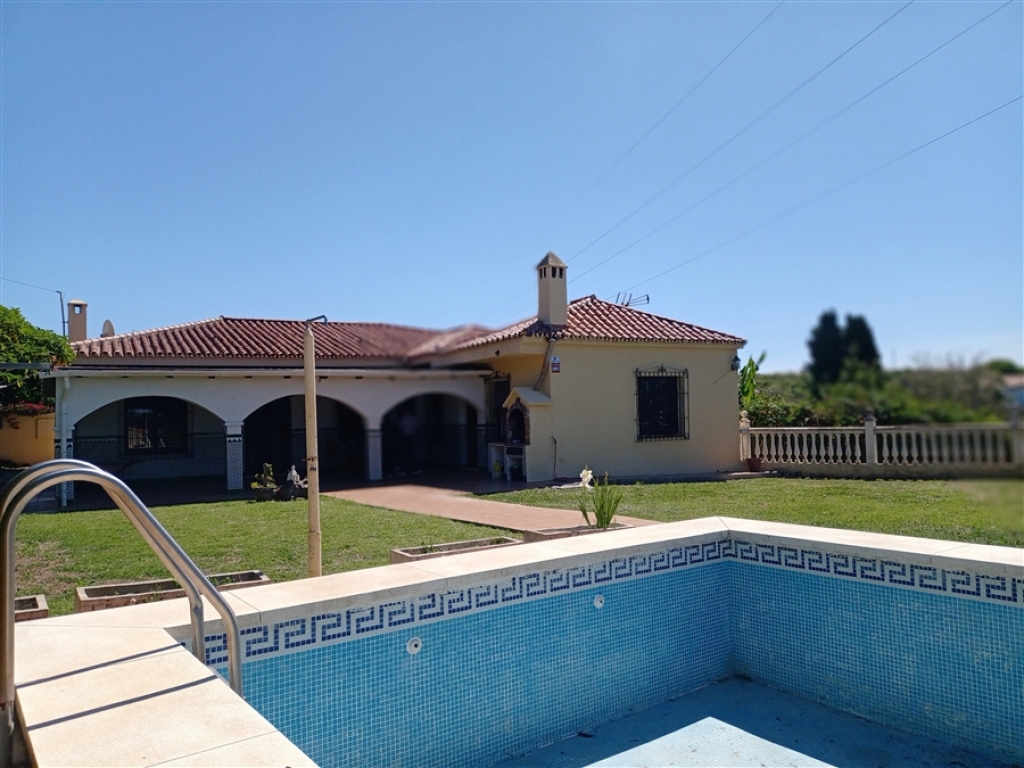 Imagen 1 de Casa-Chalet en Venta en Reinoso Málaga