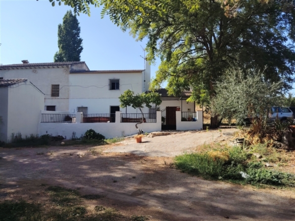 Imagen 2 de Casa de campo-Masía en Venta en Ronda Málaga