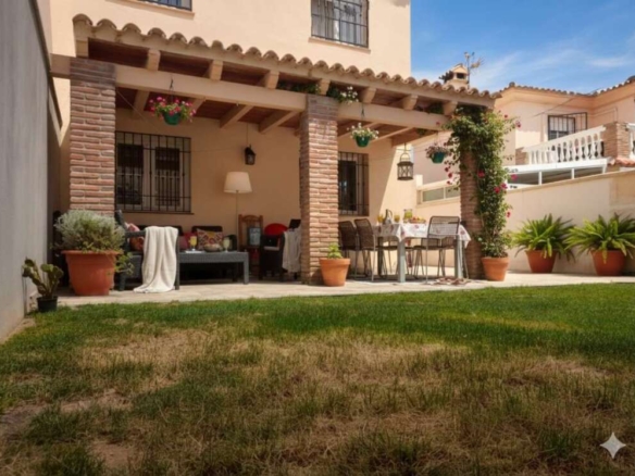 Imagen 1 de Adosada en Venta en Linea De La Concepcion